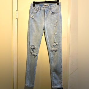 Distressed Levies High Rise Jeans